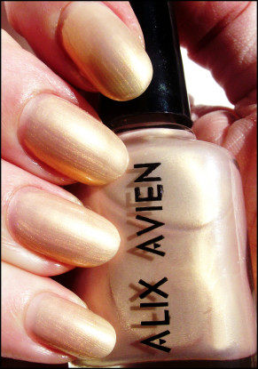 alix avien nail polish