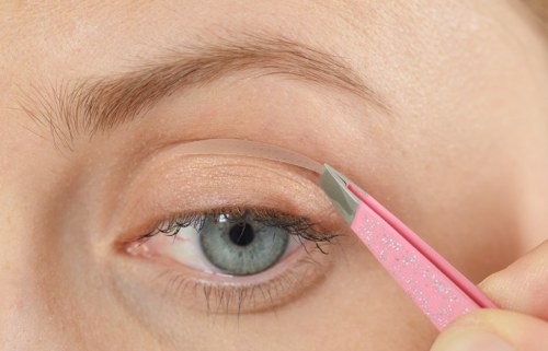Quick lift for drooping eyelids